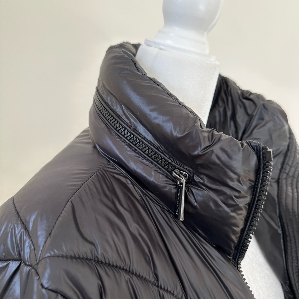 Winter jacket - Picture 2 of 5